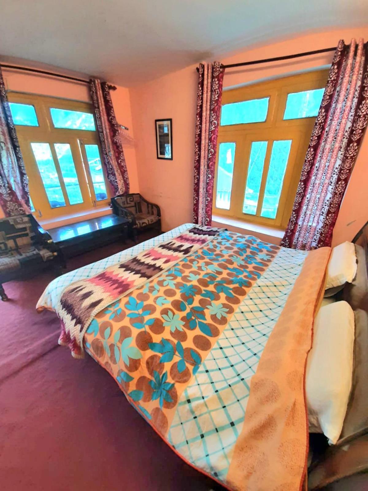 LAP Stays - Wanderer's Nest Chitkul Zimmer foto