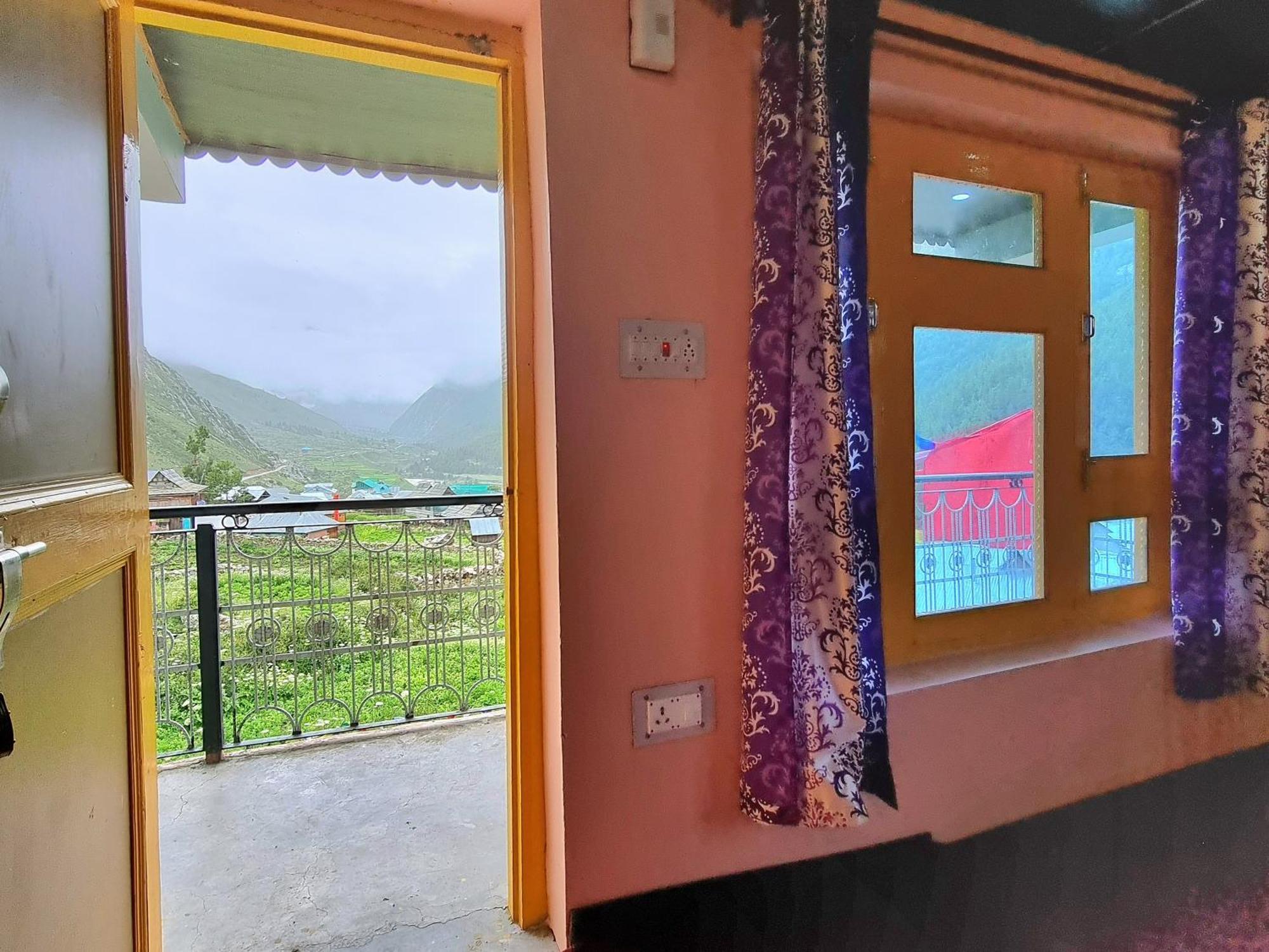 LAP Stays - Wanderer's Nest Chitkul Zimmer foto